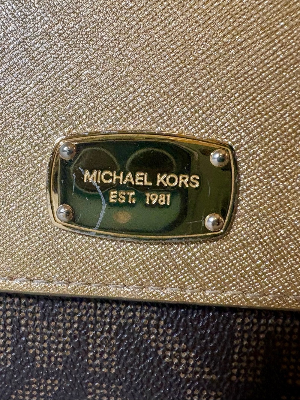 Michael Kors Jet Set Item Large Phone Crossbody Wallet Clutch Gold Brown MK Logo - Picture 3 of 15